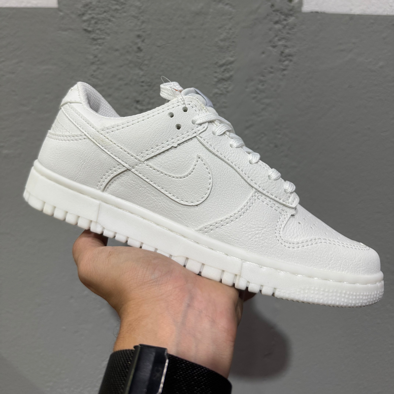 DK Low Branco