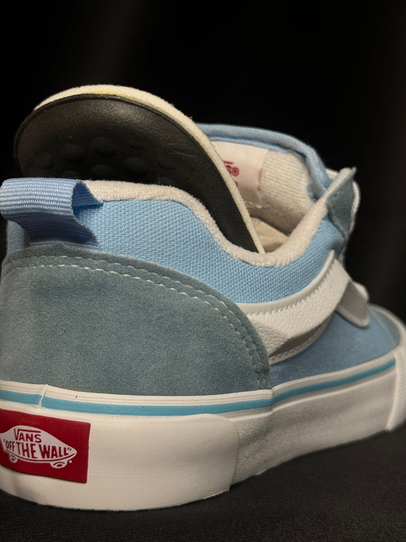 VNS Knu Azul Bebê
