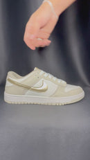 DK Low Off White Dourado